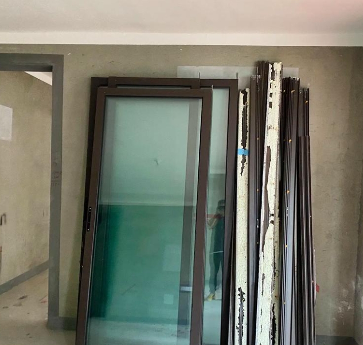 门窗拆除